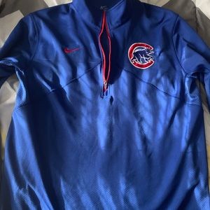 Large Nike Cubs pull-over